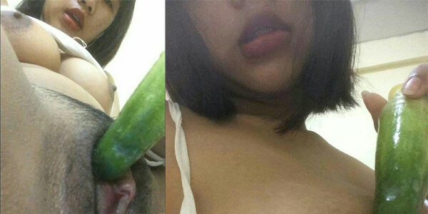 ภาพแอบถ่ายทางบ้าน สาวเงี่ยนเอาแตกกวายัดหี เสียวหีด้วยแตงกวา