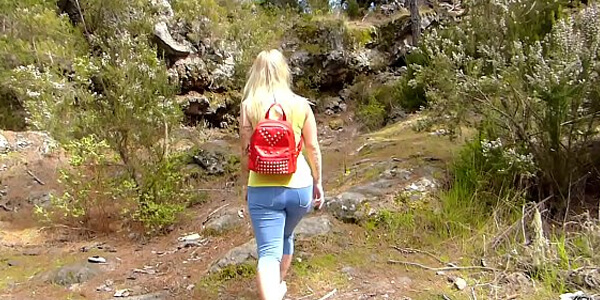 หนังโป้ฟรีฝรั่ง โดนเย็ดกลางป่า Memorable Outdoor big butt
