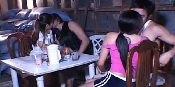 หนังโป๊ะไทยเก่า Asian girl is good at fucking สาวไทยน้องติดตี่กับฝรั่ง