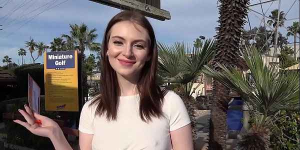 หนังโป๋ฝรั่ง Maya Kendrick unshaved pussy นัดเย็ดหมอนวด