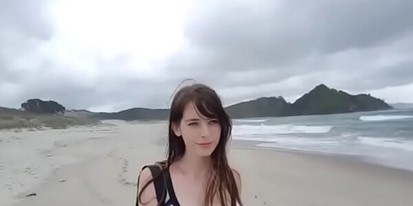 หนังฝรั่ง xx Hot girl fucking by the sea เย็ดหีนางแบบสาวสวย