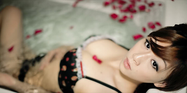 ภาพหีสวย สาวญูี่ปุ่นในชุดบิกินี่หีน่าเย็ด หีใหญ่ ๆ ดูรูปหลุดทางบ้าน