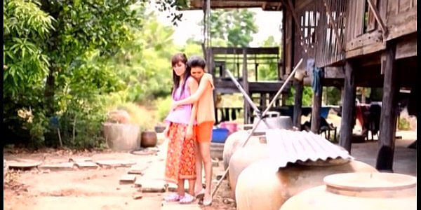 โป๊ไทย สาวบ้านนอกติดเซ็กส์ Thai softcore Love scene Dongdok