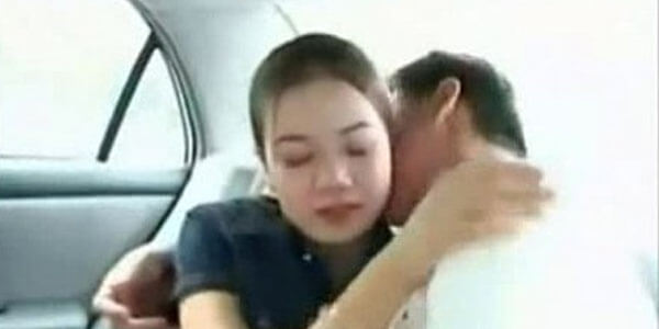 หนังเอ็กไทย หมอนวดเย็ดกับแขกบนแท็คซี่ เย็ดเสียว ขย่มมันส์