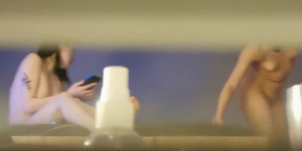 คลิปหลุดทางบ้าน แอบดูเพื่อนเอากับกระหรี่ ควยใหญ่ขย่มเสียว