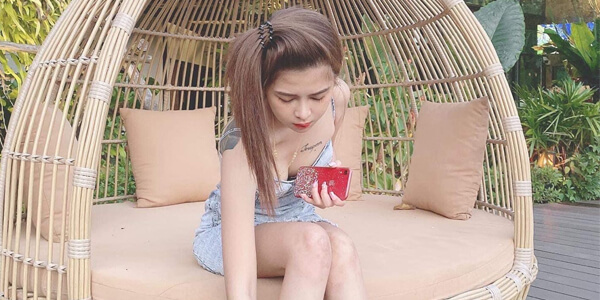 ภาพหีสวย ๆ xxx postpic สาวทางบ้านถ่ายรูปโชว์เนินนม