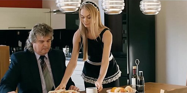 หนังเอ็กฝรั่ง เย็ดหีเด็กเสริฟ Waitress fucking with lust guests pornxxx