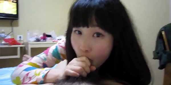 คลิปโป๊ดูฟรี ตั้งกล้องกระแทกหีสาวจีน ดูดควยลงลิ้นเสียวหัวถอก
