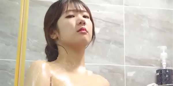 หนังอาร์ ย้ายบ้านมาเย็ดน้าสาวขี้เงี่ยน หีน้าตอดควยอย่างเสียวรัดแน่นมาก