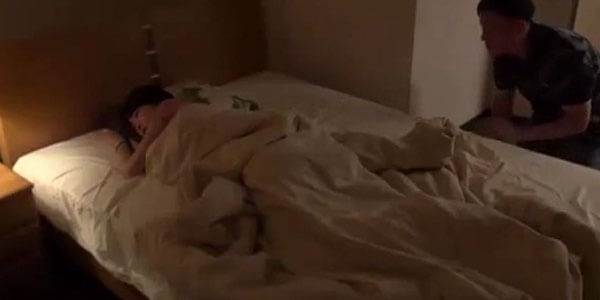 คลิป Videos xxx แอบลักหลับน้องสาวคันหี ย่อมมาเย็ดหีตอนดึกๆ