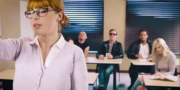 หนังxฝรั่งฟรี Big Tits Fuck at School หมดคาบนี้ให้มาเย็ดหีได้เลย