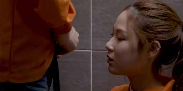 หนัง erotic Sincheon Station Exit เลสเบี้ยนสาวอยากลองเย็ดควยหนุ่ม