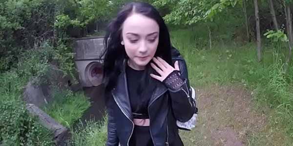 คลิปฝรั่งเอากัน นัดสาวสวยมาเอากันในป่า Creampied Outdoors