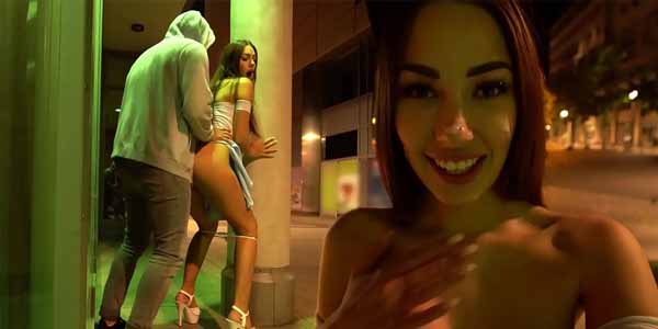 หนังโป๊ xxx vedios เงี่ยนจัดเย็ดสาวริมถนน Risky Doggy Fuck