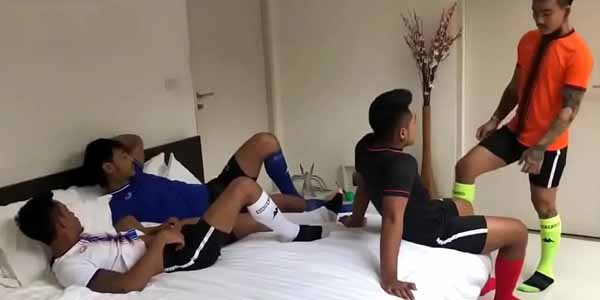 แจกหนัง x gay thai นักกีฬาบอลไทยเย็ดนัว เอากันในห้องพักก่อนลงสนาม