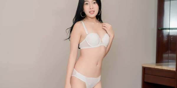 รูปหีสวย ๆ ดูฟรี วัยรุ่นขี้เหงาแหกแตดโชว์หี รอควยมาเย็ดเสียว