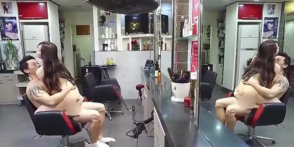 หนังเรทอาร์ดูฟรี เย็ดสาวในร้านเสริมสวย แอบเย็ดกันหลังร้านปิด