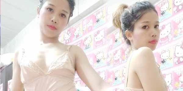 รูปโป๊ทางบ้าน ใส่ชุดนอนไม่ได้นอน โชว์กลีบหีบานน่าเย็ด