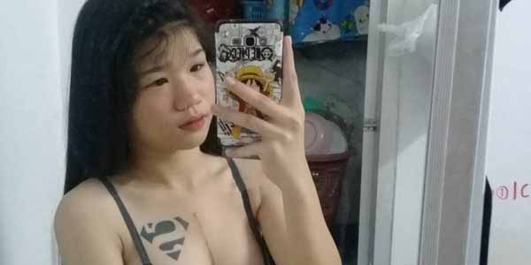 รูปหีสาวไทยดูฟรี น้องหญิงน่ารักกลีบหีเนียนๆ ร่องหีปิดสนิทน่าเย็ดให้บาน