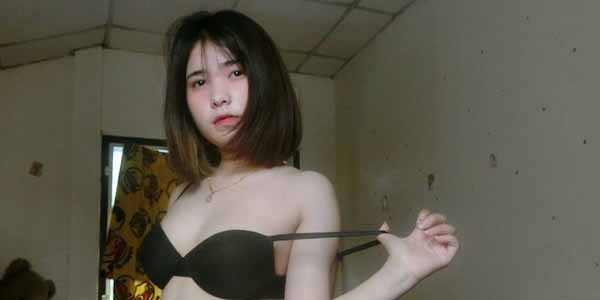 รูปหีสวย ๆ น้องเจนหุ่นอวบผิวขาว หุ่นดีเนื้อแน่นโหนกหีน่าฟัด