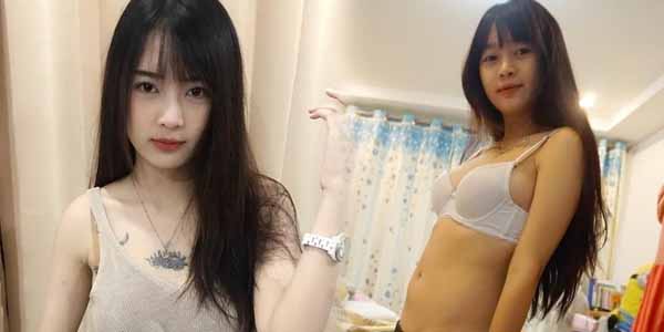 รูปโป๊สาวสวย วัยรุ่นน่ารักสวยหุ่นเด็ด ถอดทีละชิ้นโชว์หน้ากระจก