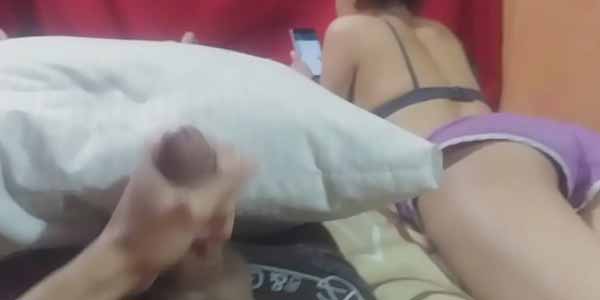ดูฟรี clip โป๊ เงี่ยนจัดเย็ดเมียคามือถือ นอนคว่ำซอยหีเสียวจนแตกใน