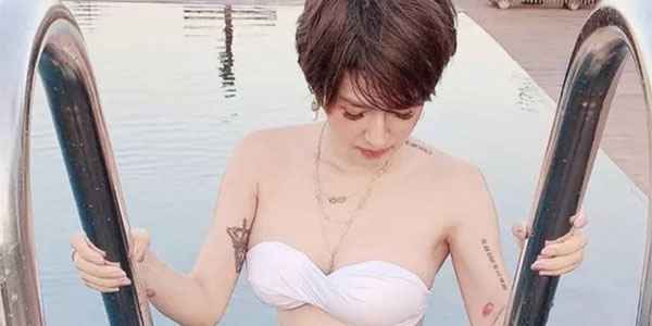 รูปหลุดทางบ้าน สาวผมสั้นโชว์หีน่าเย็ด กลีบหีใหญ่ หีอูม