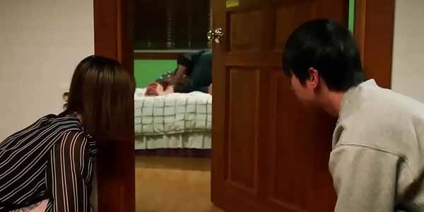 หนังอาร์ต่างประเทศ Delicious sex korean แอบดูพ่อแม่เย็ดกัน