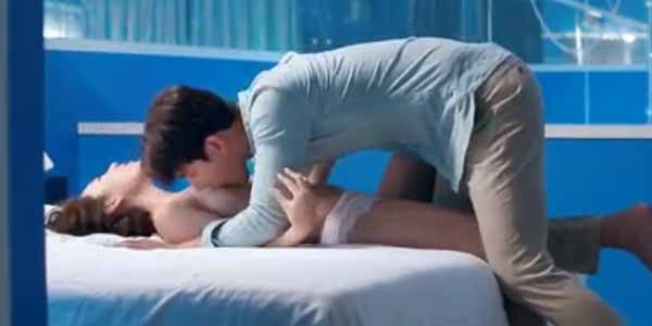 หนังอาร์ดูฟรี Hong Kong series sex scenes สาวใช้คนสวยล่อควยแตกใน