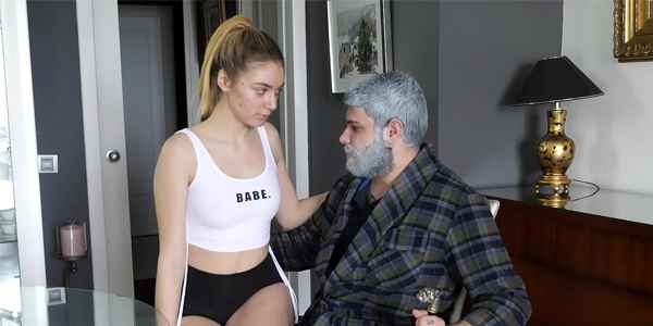 หนัง xx ฝรั่ง Paola Hard girlfriend fucking ขย่มควยหนุ่มแก่ข้างบ้าน