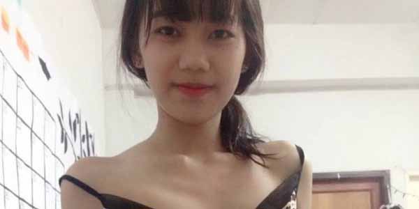 ภาพโป๊สาวไทย น้องคิมชุดนอนลายเสื้อยั่วเยส โชว์หีสวยๆน่าล่อ