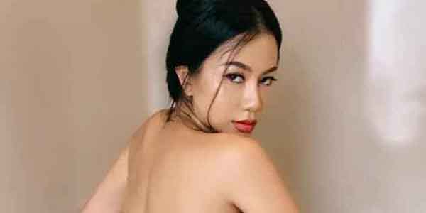 รูปโป้ทางบ้าน สาวสวยลงอ่างอาบน้ำโชว์ หุ่นเด็ดหีสวยน่าเย็ดจัด