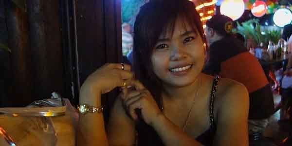 ภาพ xxx หลุดชวนสาวร้านเหล้ามาเย็ด เมาถ่ายหีอวดหุ่นเด็ด