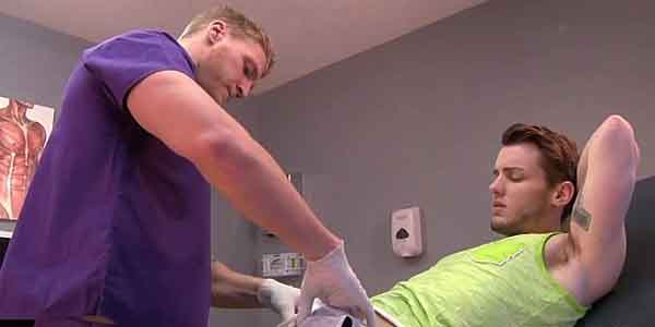 คลิปเกย์ฝรั่งดูฟรี Gay doctor sucking หมอเกย์เย็ดเสียวน้ำแตก