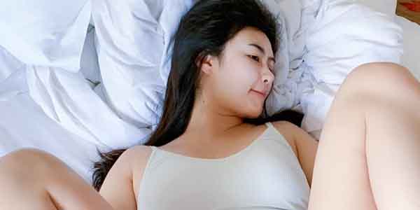 รูปโป๊สาวสวย ไซด์ไลน์วัยรุ่นหีชมพูสวยๆ โหนกหีสวยร่องหีน่าเย็ด