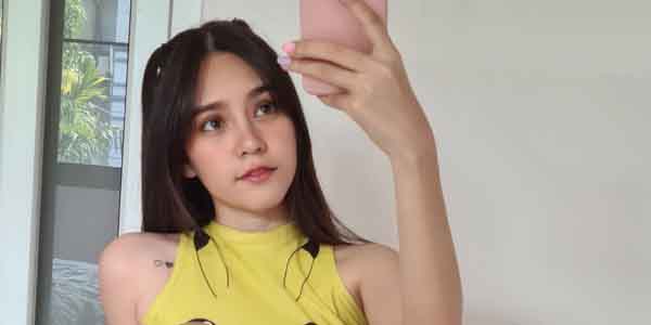 รูปโป๊สาวไทยดูฟรี น้องเบลล่าลูกครึ่งหุ่นแจ่มๆ หีเนียนสวยไร้ขน