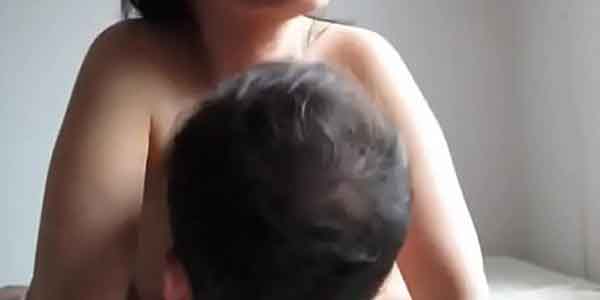 คลิปโป๊ออนไลน์ฟรี ลุงป้าเย็ดกันมันส์ๆในบ้าน นอนเย็ดไม่หยุด