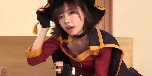 หนังโป๊ Janpan Xvideo Horny witch Eimi Fukada แม่มดสาวสวยล่าน้ำควยผู้ชาย