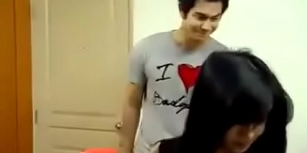 หนังโป๊คนไทย น้าชายควยแข็งเย็ดหลานสาว ดูดเก่งจนน้ำแตกคาปาก หนังไทย xxxx ดูฟรี