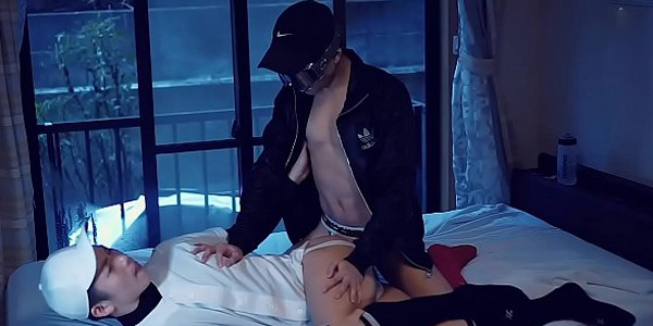 คลิปเกย์ Gets fucked and fisted หนุ่มเกย์เย็ดเก่ง ซอยตูดเสียวควย หนัง x เกย์ฟรี