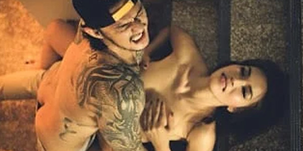 หนังอาร์ไทย นักบิดราคะ กลางวันนอน กลางคืนซอย จับเย็ดอย่างโหดซอยหีไม่ยั้ง
