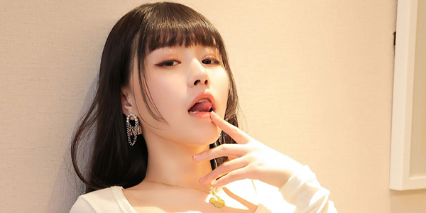 ภาพโป้สาวไทย สาวหีไร้ขน Er Adalynn เงี่ยนหีแฉะมาก โคตรน่ารักอยากจับทำเมีย