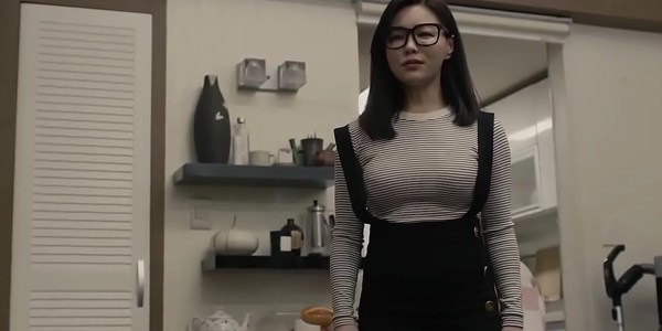 หนังอารเต็มเรื่อง A Hot Roommate แอบเข้าห้องขอเย็ดหีแม่แตกใน