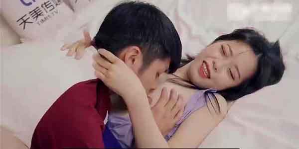 หนัง x หนังจีน TM0135 บุกห้องสาวแล้วจับเย็ดเสียว