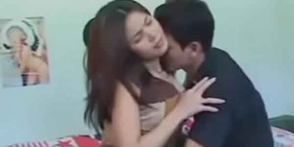 หนังเกาหลีอาร์ สาวเงี่ยนนัดเย็ดหนุ่มข้างห้องพัก จับกดเย็ดสดบนเตียงมันส์จัด