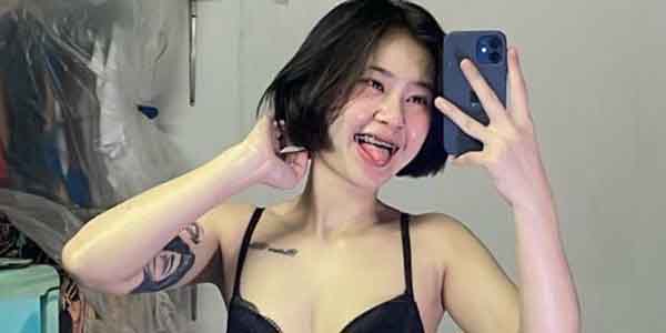 รูปหีสาวสวย วัยรุ่นผมสั้นหีสวย สาวไทยน้องโยนาถ่ายหีเนียนชมพูน่าเย็ดมาก