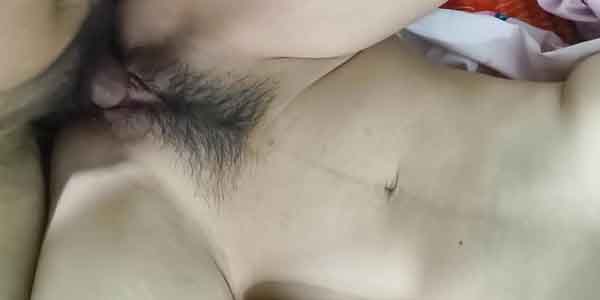 คลิปโป้เด็ด ๆ เย็ดสดแฟนแคมหีใหญ่ โดนควยยาวเย็ดแหกหีเอาจนน้ำพุ่ง