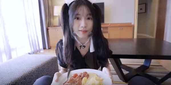 หนังโป้มัน ๆ สาวใช้บริการเย็ดสด นอนเย็ดคาชุดเมดจัดหนักกันมันส์ร้องดัง